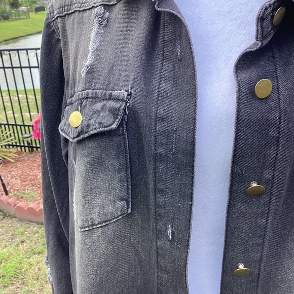 GRAPHIC FISH DISTRESSED RIP DENIM JACKET ( Size: XXL) - Picture 5 of 6